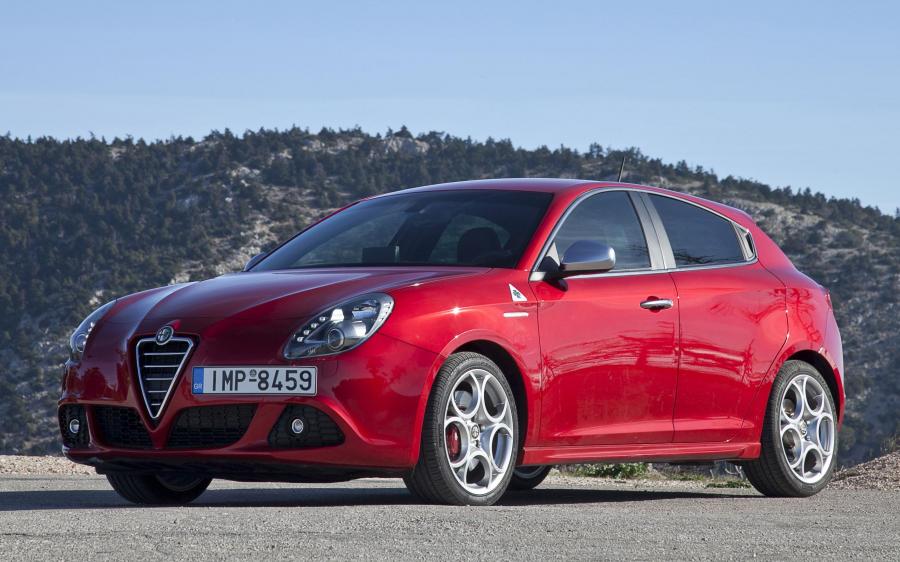 Alfa Romeo Giulietta Quadrifoglio Verde (940) '2010 - 13